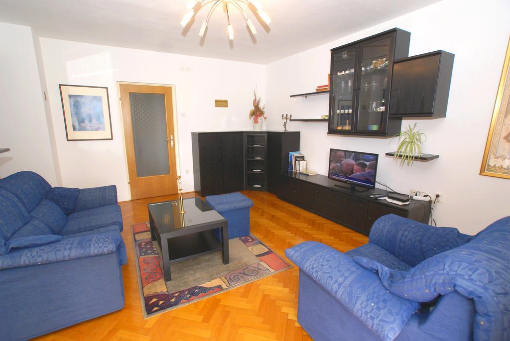 Apartment Ana 1 Malinska Habitación foto